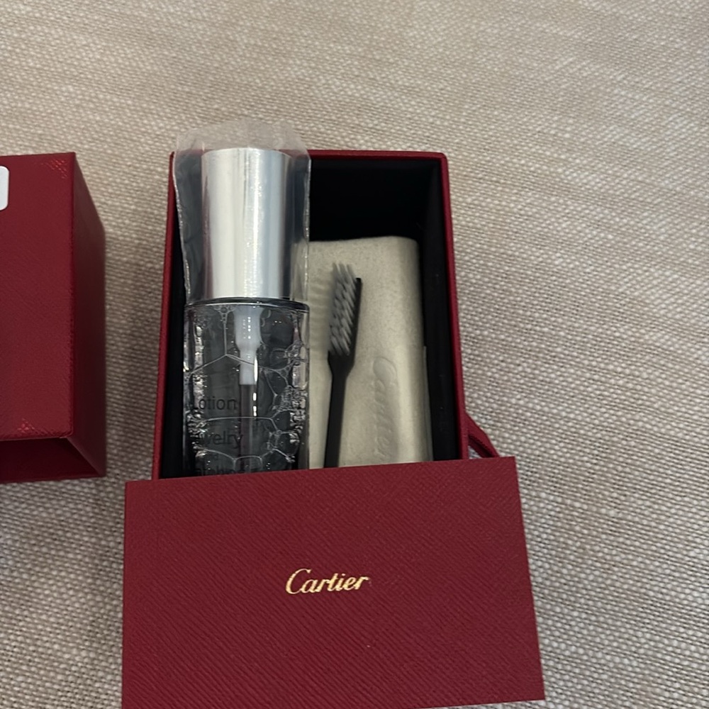 Cartier Red Box-Jewelry Cleaner with accessories - Picture 6 of 7